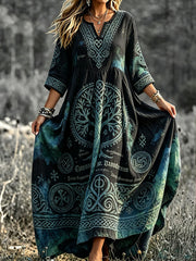Damenkleid aus Leinen mit nordischer Kunst im Wikingerstil bedruckt