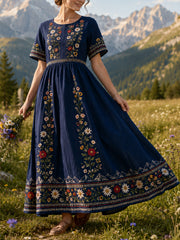 Damenkleid mit Kunstdruck zur Würdigung österreichischer Naturlandschaftselemente