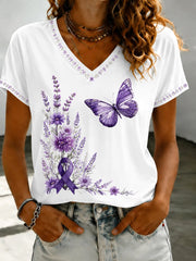 Damen-T-Shirt mit violetter Blumen-Print-Optik und V-Ausschnitt