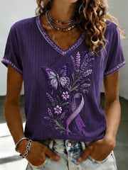 Damen-T-Shirt mit violetter Blumen-Print-Optik und V-Ausschnitt