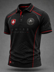 Herren-Poloshirt aus Waffelstrick mit fußballmotiviertem Print und kurzen Ärmeln