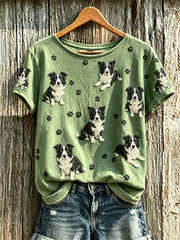 Damen-T-Shirt mit kurzem Ärmel und Muster aus Border Collie‑Hunden und Pfotenabdrücken
