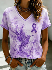 Damen-T-Shirt mit violetter Blumen-Print-Optik und V-Ausschnitt