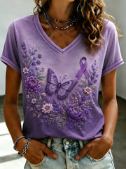 Damen-T-Shirt mit violetter Blumen-Print-Optik und V-Ausschnitt