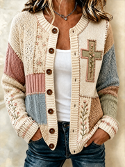 Damen-Strickjacke im Patchwork-Stil mit Glaubensmotiv