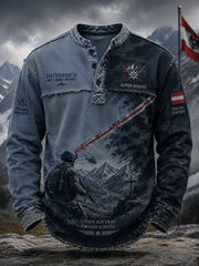 Herren-Longsleeve mit militärinspiriertem Gedenkdruck