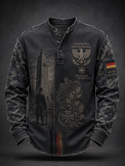 Herren-Longsleeve mit nostalgischem Motiv zur Ehrung von Veteranen